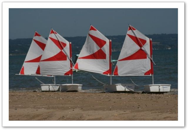  dinghies 